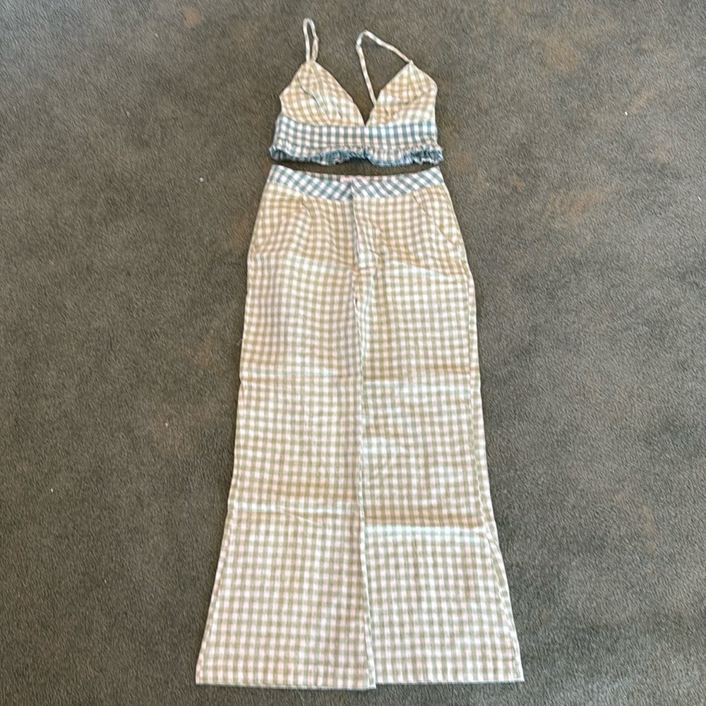 Urban Outfitters set